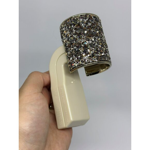 Bath & Body Works Wallflowers Fragrance Plug – MOD Glitter Oil Diffuser - Picture 2 of 7